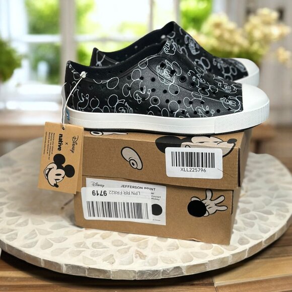 Native Kids X Disney Jefferson Print Slip-on Water Shoes Mickey Doodle Size J 1 - Picture 5 of 14